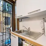Semesterbostad Gigi House *